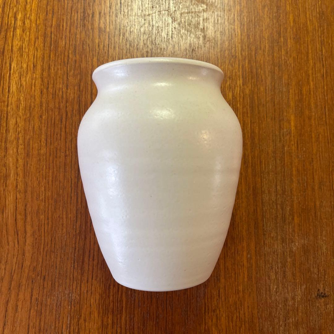 dina no 陶器 花瓶 円筒形 楽天市場】花瓶 つや消し ツヤ出し 白 モチーフ フラワーベース 陶器