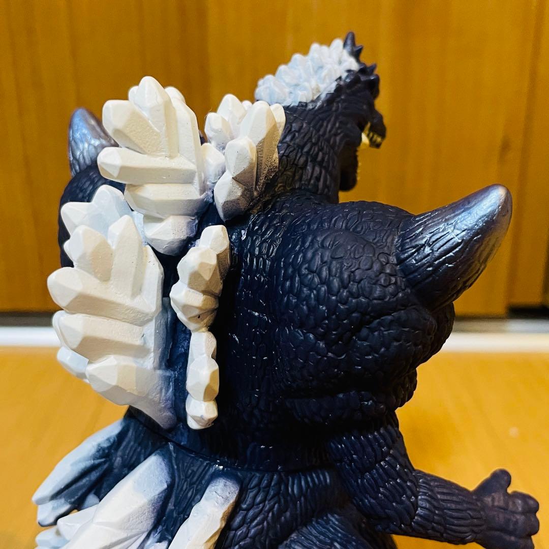超ゴジラ ソフビ ムビモン プレバン限定 - メルカリ