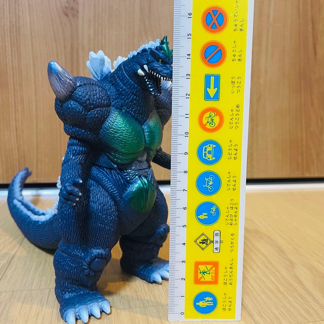 超ゴジラ ソフビ ムビモン プレバン限定 - メルカリ