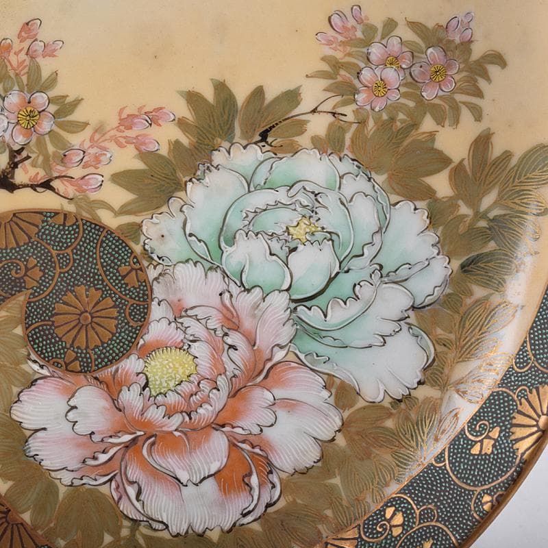 九谷焼 古九谷 色絵青粒金彩 桜牡丹文 飾皿 V R8914 - メルカリ