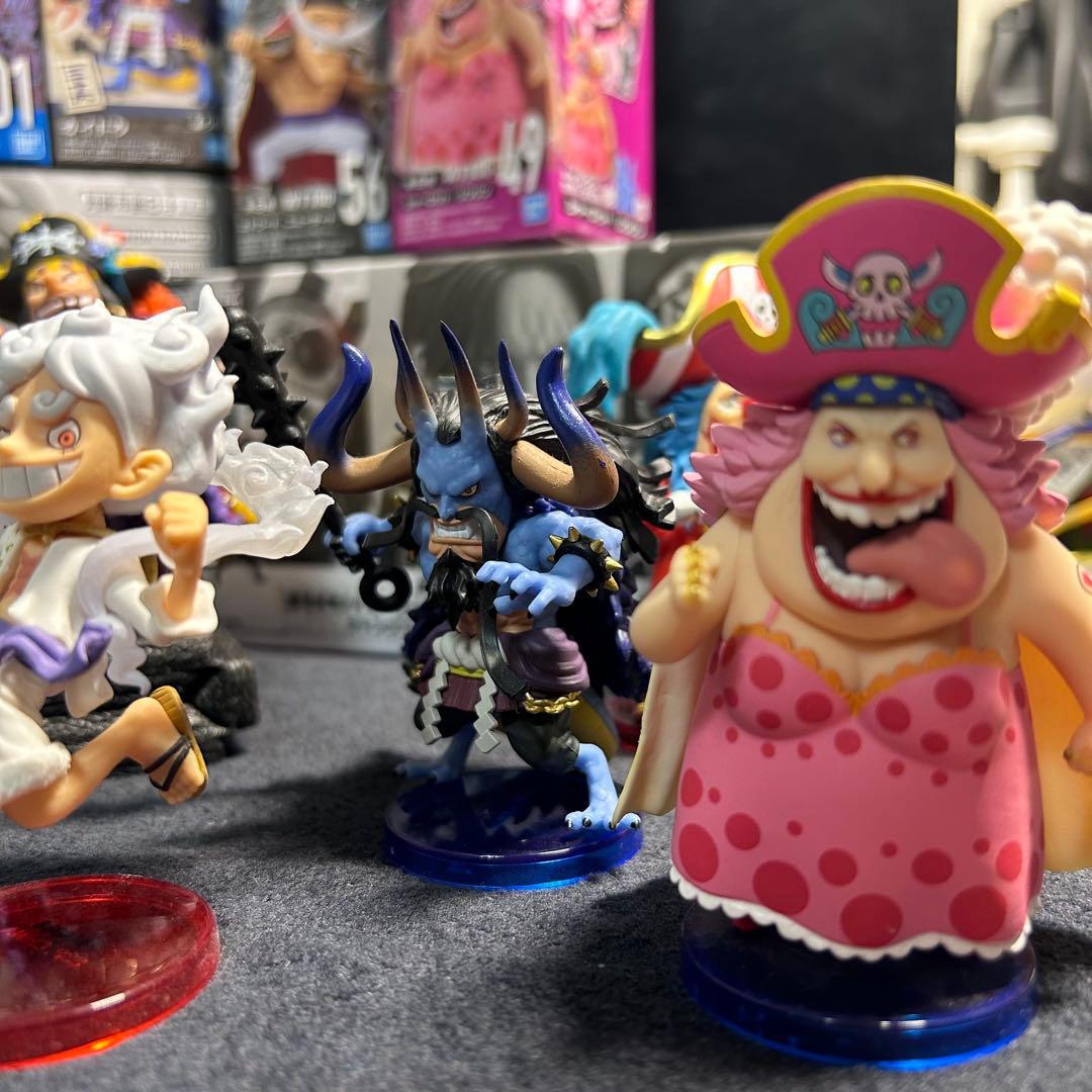 ワンピース9体セット 現四皇ワールドコレクタブルフィギュア＋旧四皇