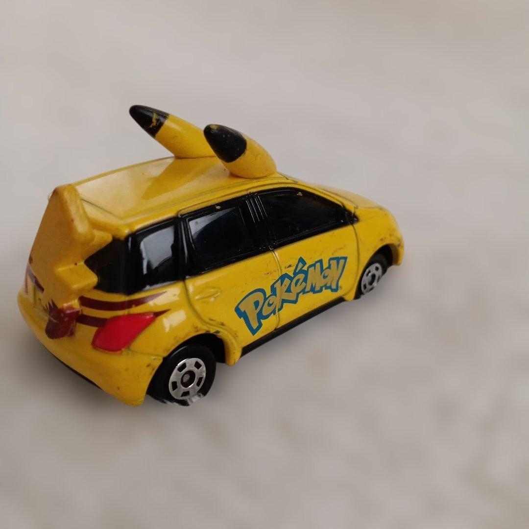 ⑮トミカ 2005年 ポケモンピカチュウカ＆ ポケモン バス1988年 いすゞ