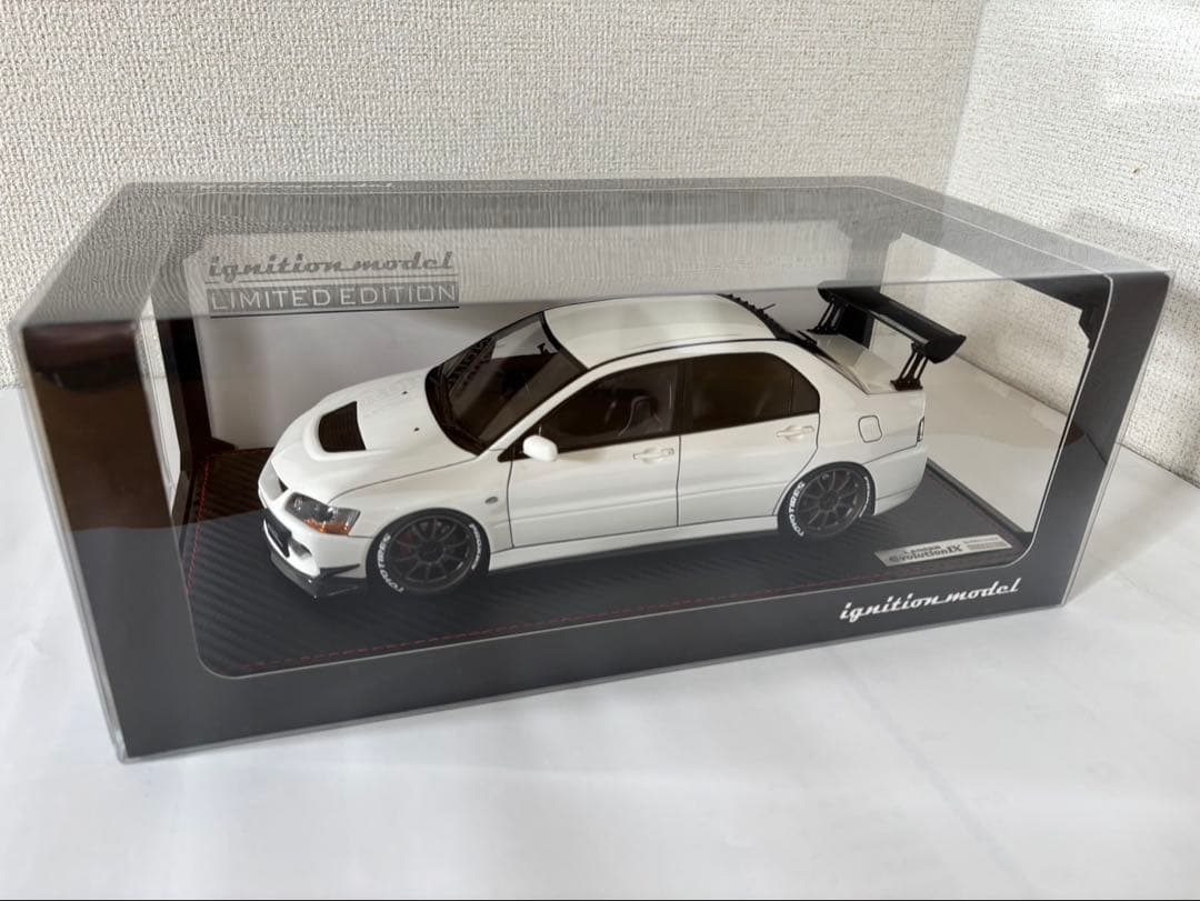 ignitionmodel 1/18 三菱ランサーエボリューションIX Ignition Model 1:18 Mitsubishi Lancer Evolution IX (CT9A) in White