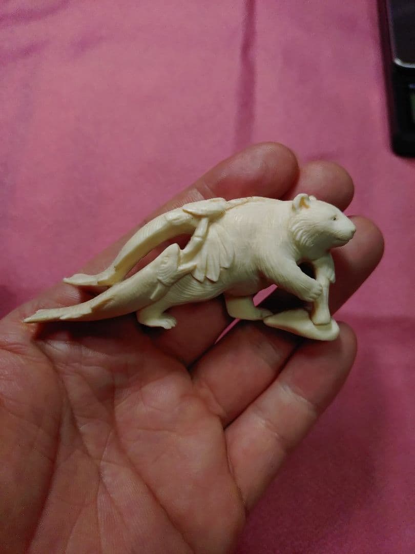 根付 彫刻 天然素材 アンティーク 工芸品 置物 - メルカリ