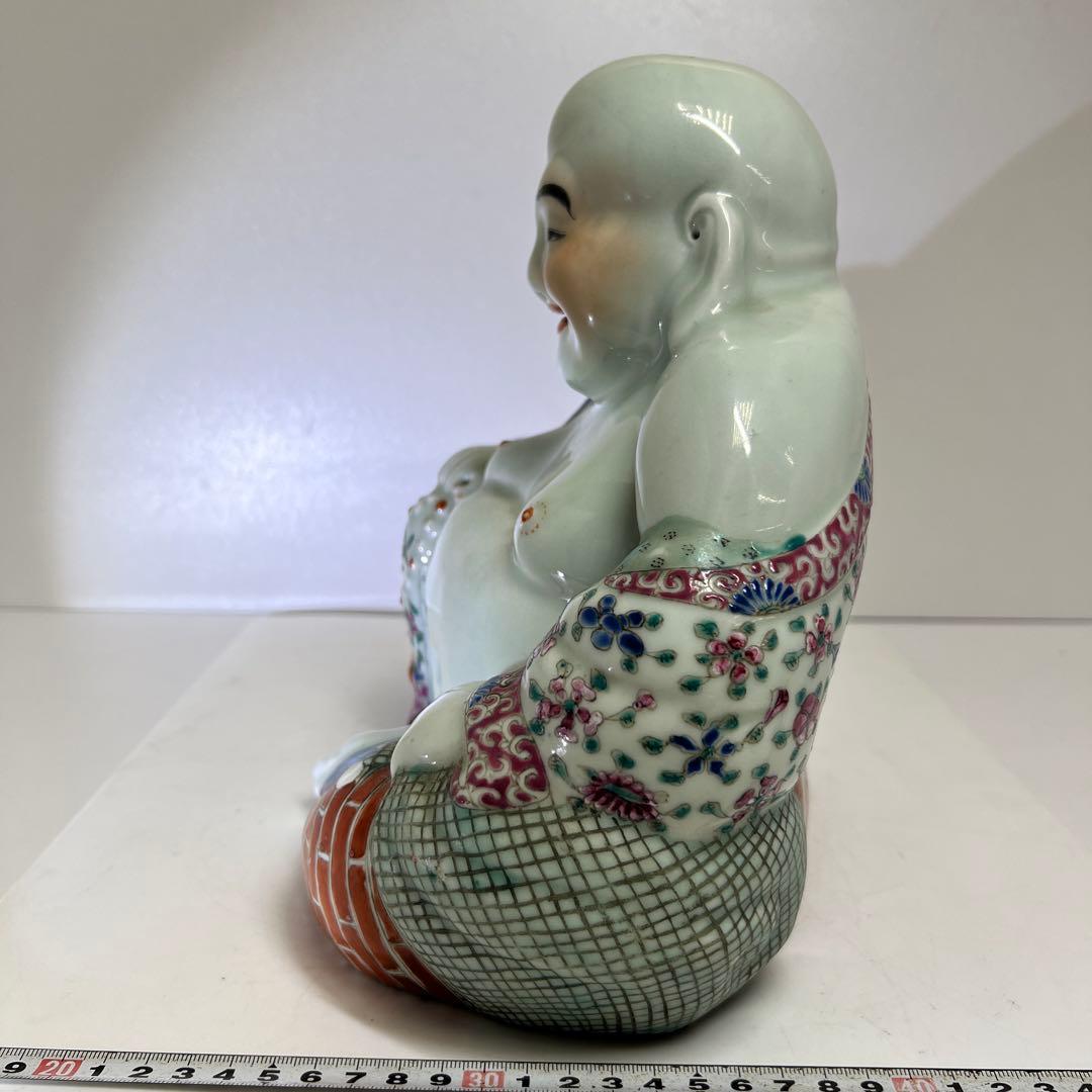 中国景徳鎮 羅漢肝嶺上 朱義順作 粉彩布袋置物 高さ約25㎝ トコル