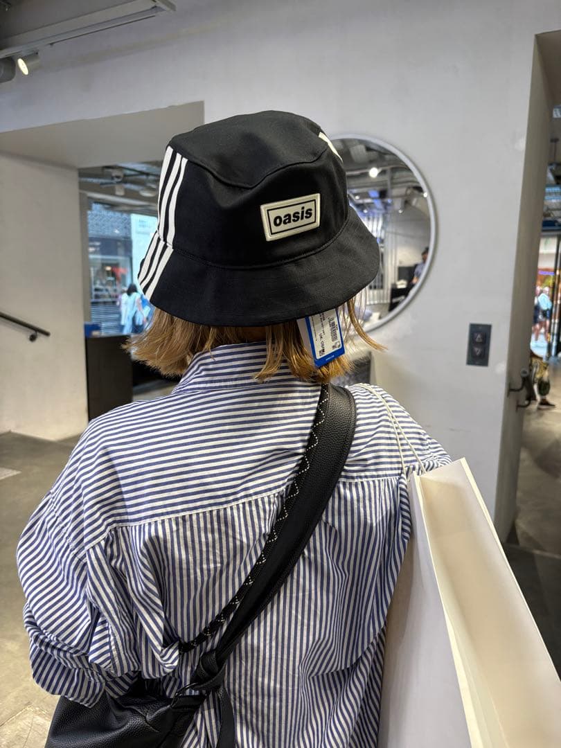 【完売品】oasis live '25 バケットハット oasis live '25 バケットハット ブラック - メルカリ