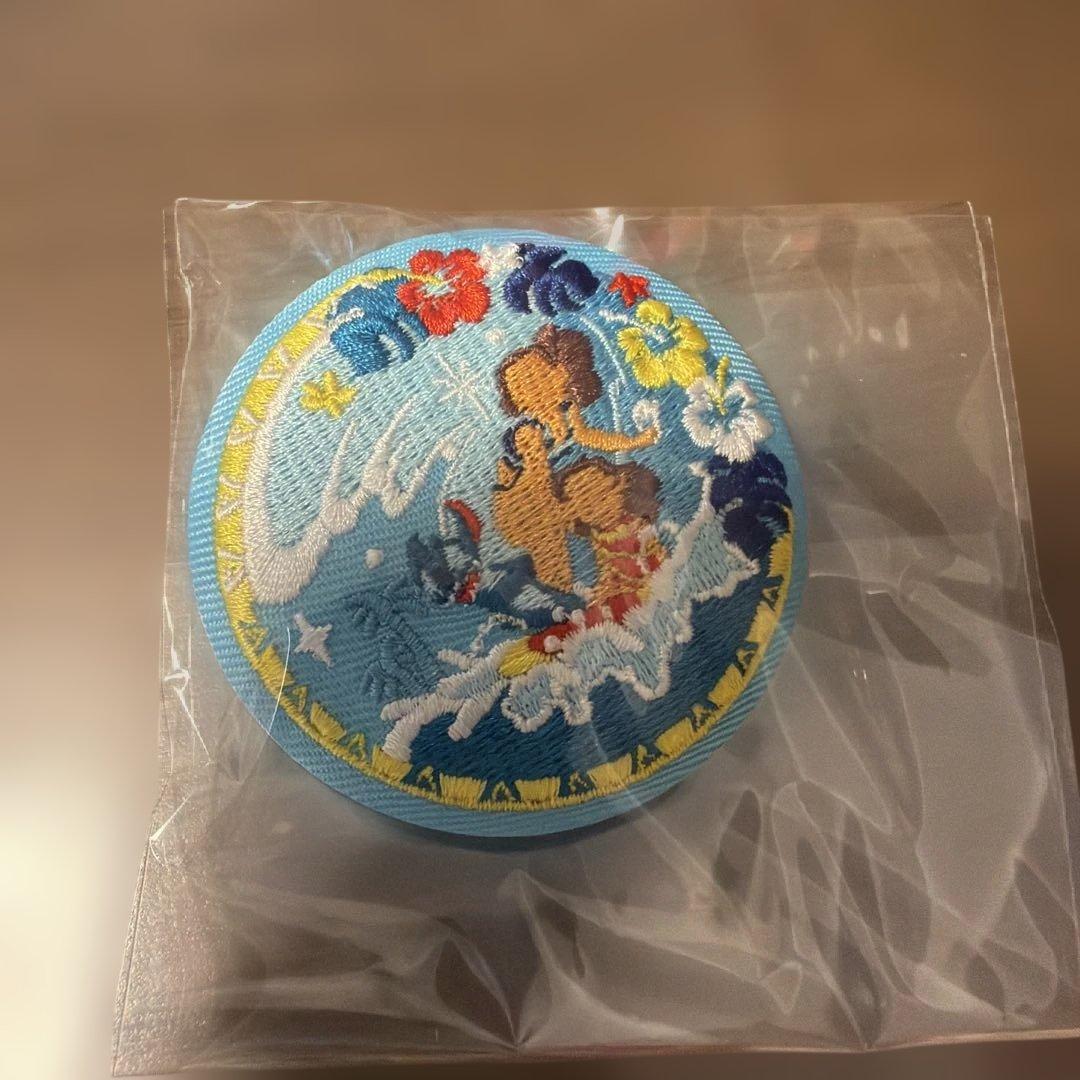 リロ&スティッチ ディズニー刺繍缶バッジビスケット2 - メルカリ