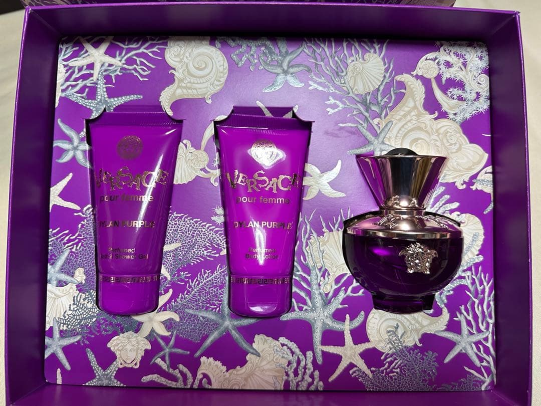 新品未使用　ヴェルサーチ ディランパープル 香水セット ディラン パープル EDP 50 ml パープル | VERSACE JP
