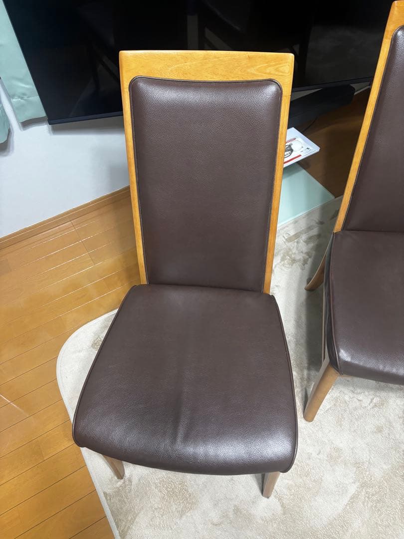 カリモク ブラウン合成皮革ダイニングチェア2脚セット 引き取り限定