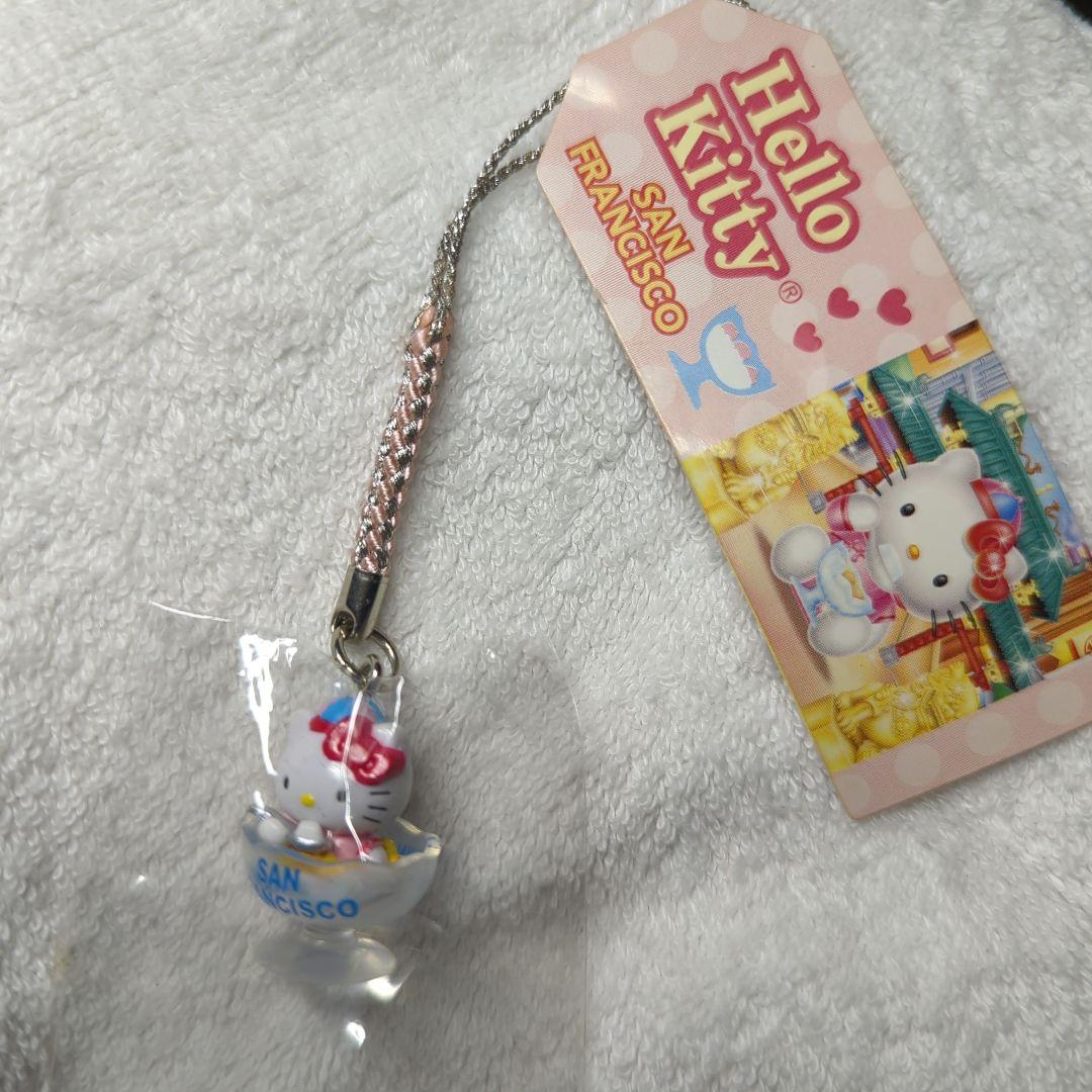 Hello Kitty SAN FRANCISCO 根付け CHINATOWN Hello Kitty Store San Francisco | TikTok