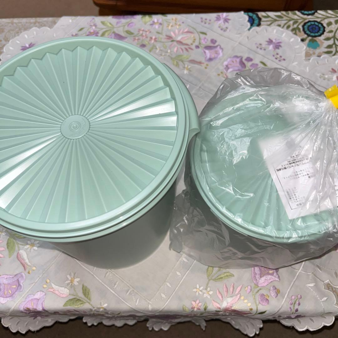 タッパーウェア マキシデコレー、グランプリデコレーター2つセット