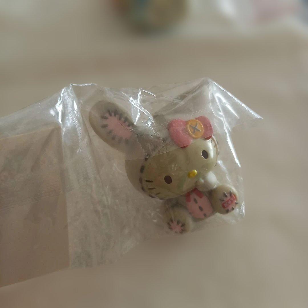 ハローキティ アクセサリートレイ キャラクターコレクション 8個セット