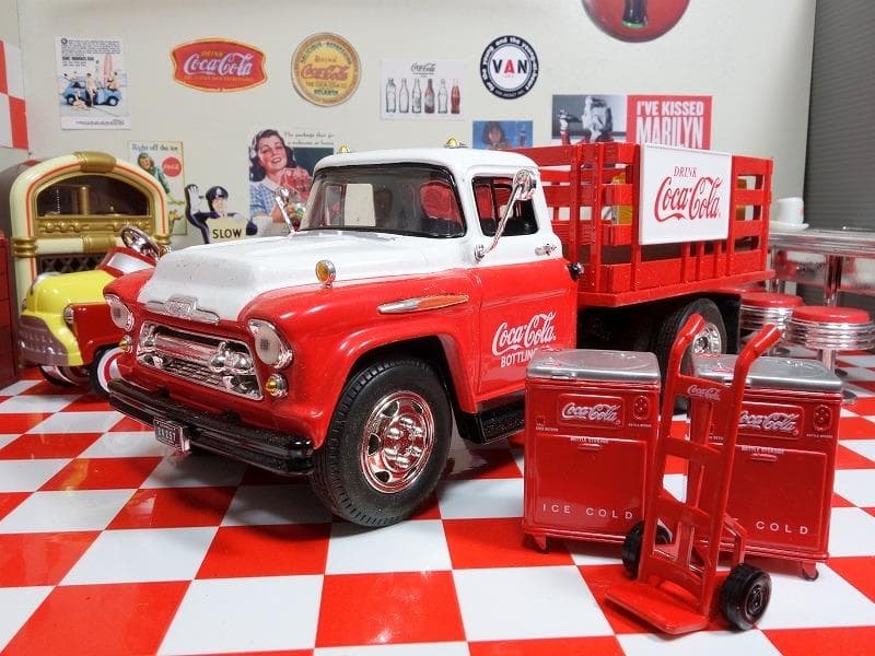 コカコーラ 設置デリバリートラック 1957カメオ Stake ERTL コカコーラ 設置デリバリートラック 1957カメオ Stake ERTL - メルカリ