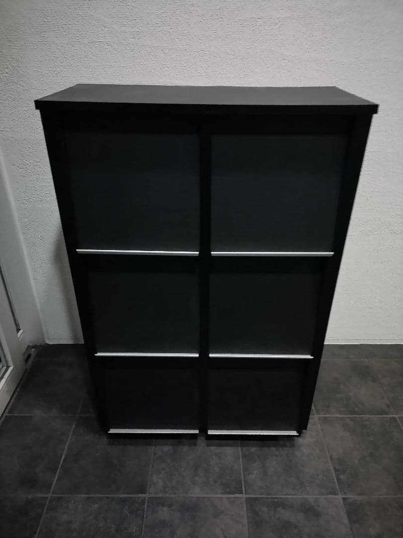 木製ディスプレイラック 本棚 フラップ扉 楽天市場】フラップラック ディスプレイラック 本棚 フラップ扉 完成品
