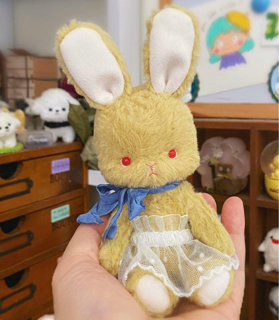 赤いお目目のベイビーバニーズ うさぎ ぬいぐるみ 海外作家様