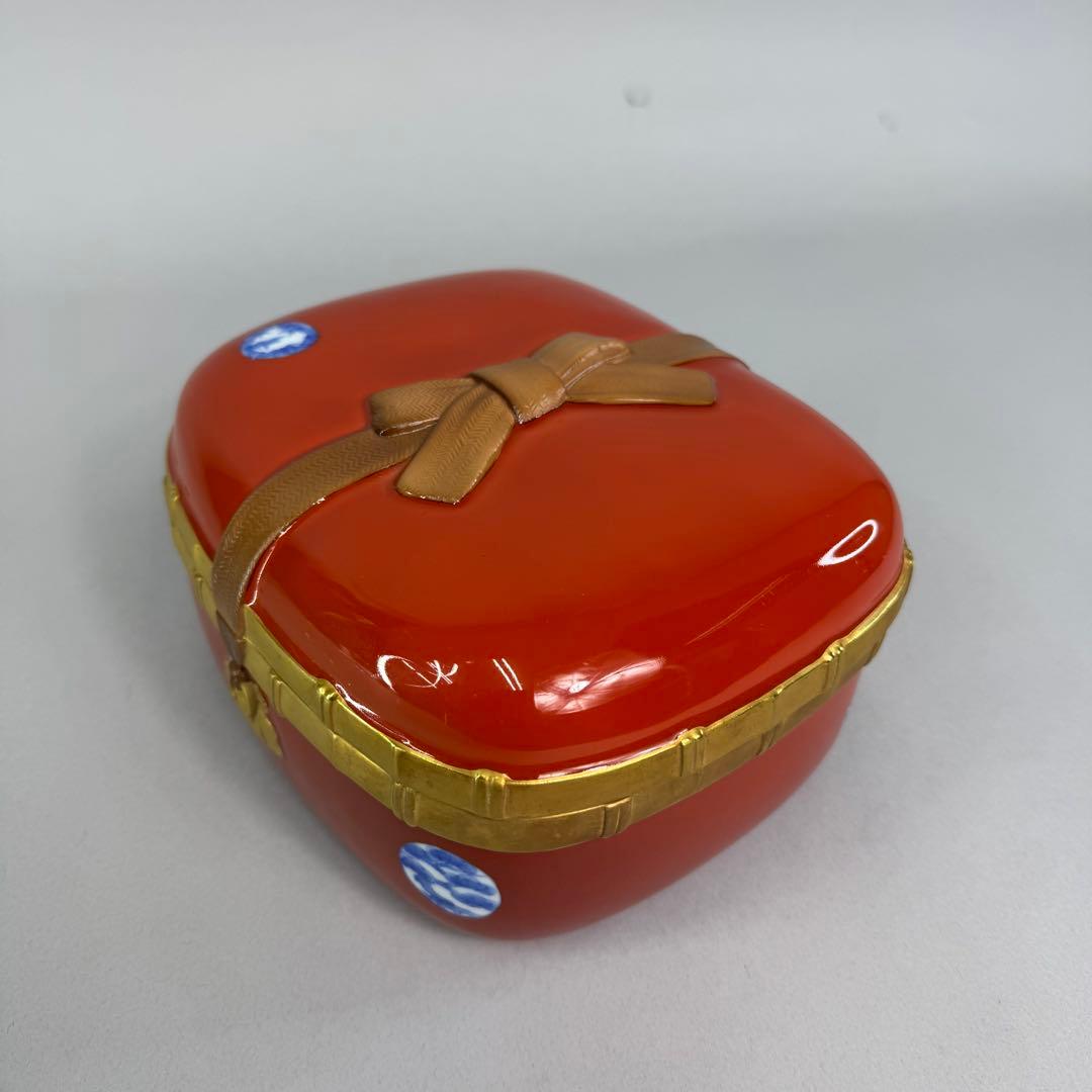 有田焼 深川製磁 陶箱 丸紋外赤 蓋物 重箱 菓子器 宮内庁御用達 有田焼 深川製磁 陶箱 丸紋外赤 蓋物 重箱 菓子器 宮内庁御用達