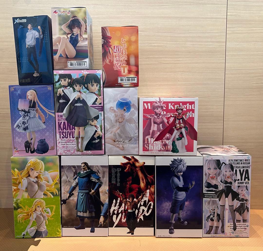 プライズフィギュアまとめ売り12点セット - メルカリ