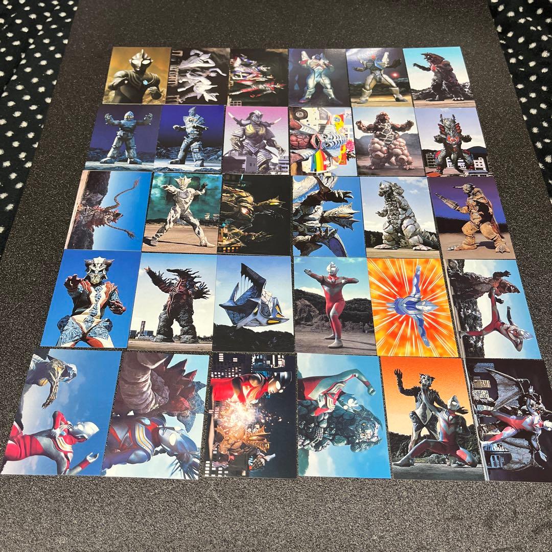 カルビーチップス、ウルトラマンティガカード - メルカリ