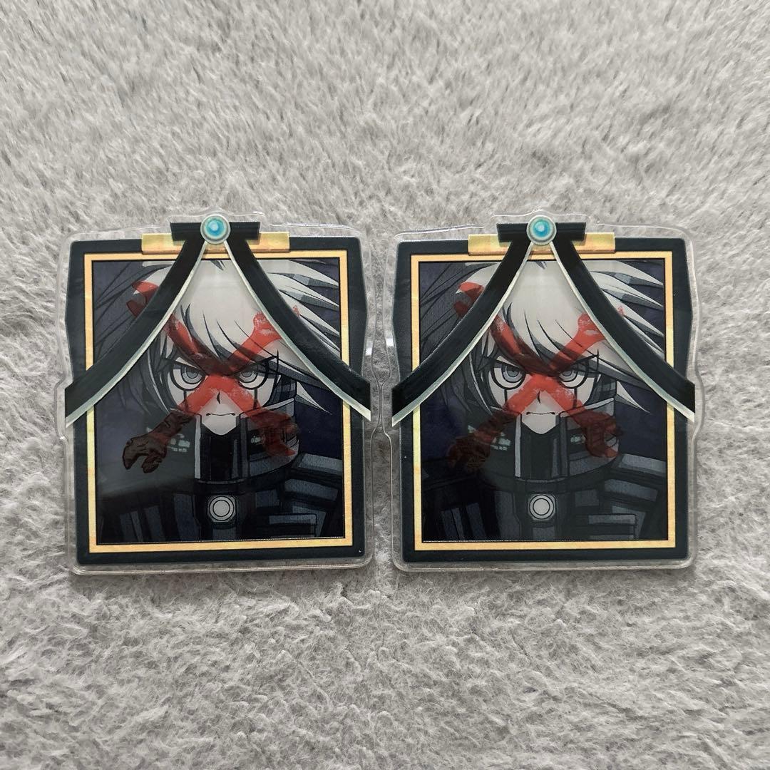 ダンガンロンパV3 遺影アクリルバッジ キーボ - メルカリ
