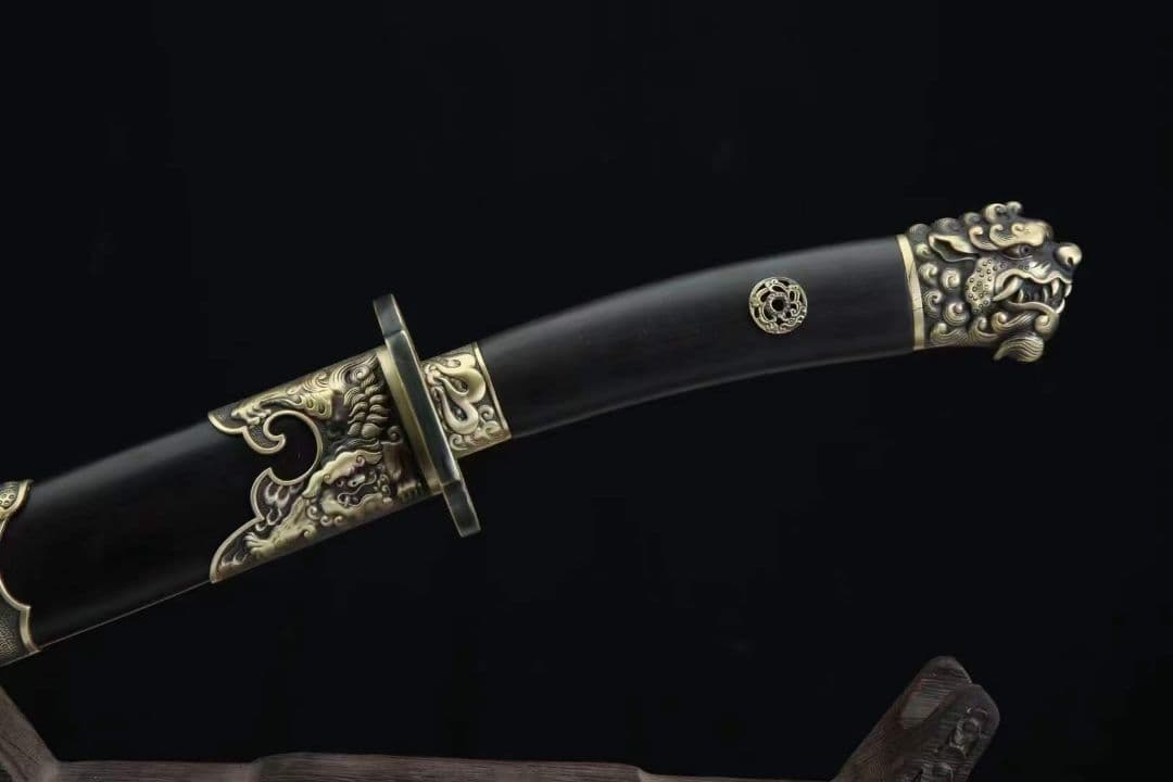 26寸獅子王争覇（黒檀金）古兵器 武具 刀装具 日本刀 模造刀 居合