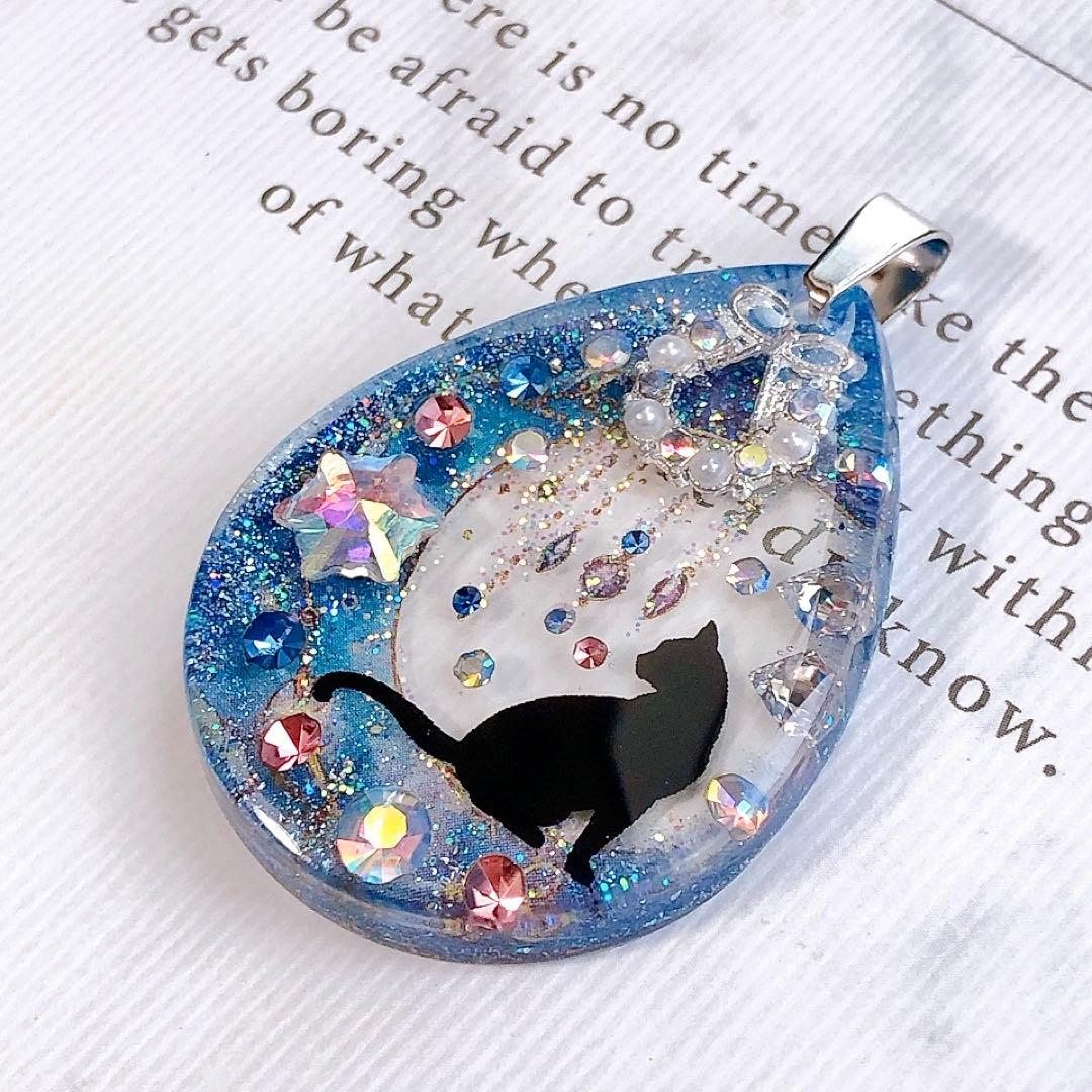 同梱値引100円❤️No.2374 レジン ペンダントトップ 猫 ネコ ねこ