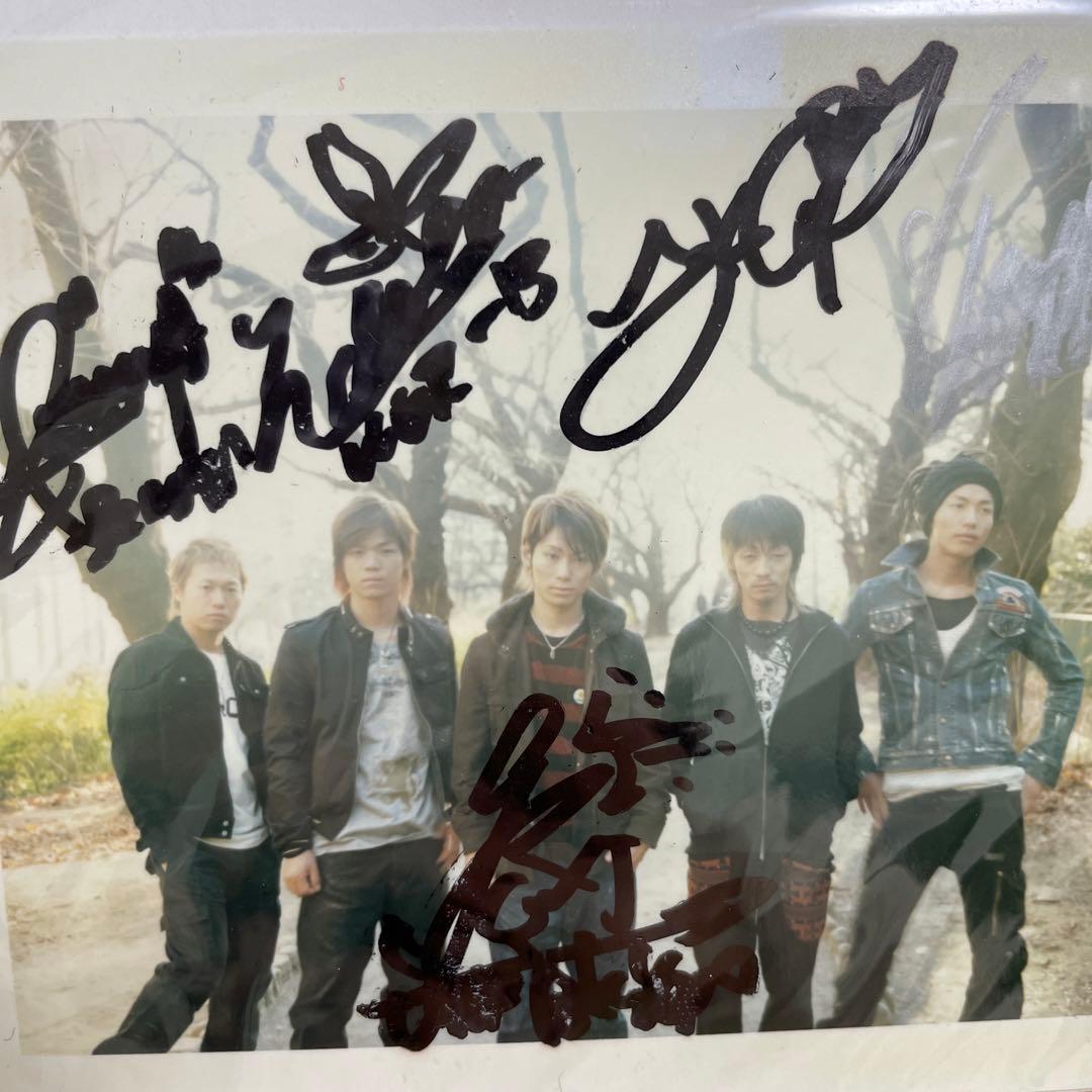 UVERworld 全員のサイン入りポラロイド おまけ付き 非売品 - メルカリ