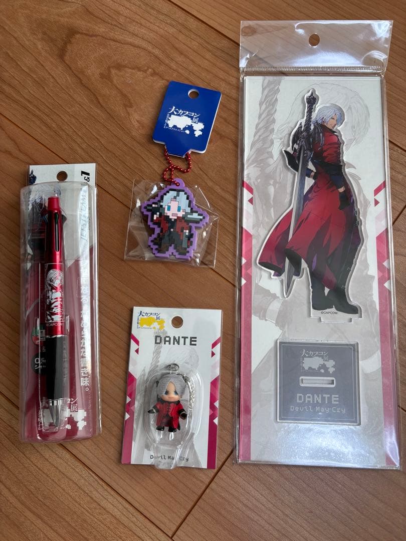 大カプコン展　デビルメイクライ　Dante キャラクターグッズセット 大カプコン展 キャラクター紹介】 『デビル メイ クライ』シリーズの