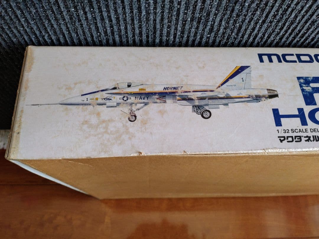 ハセガワ】1/32 マクダネル・ダグラス F-18 ホーネット - メルカリ