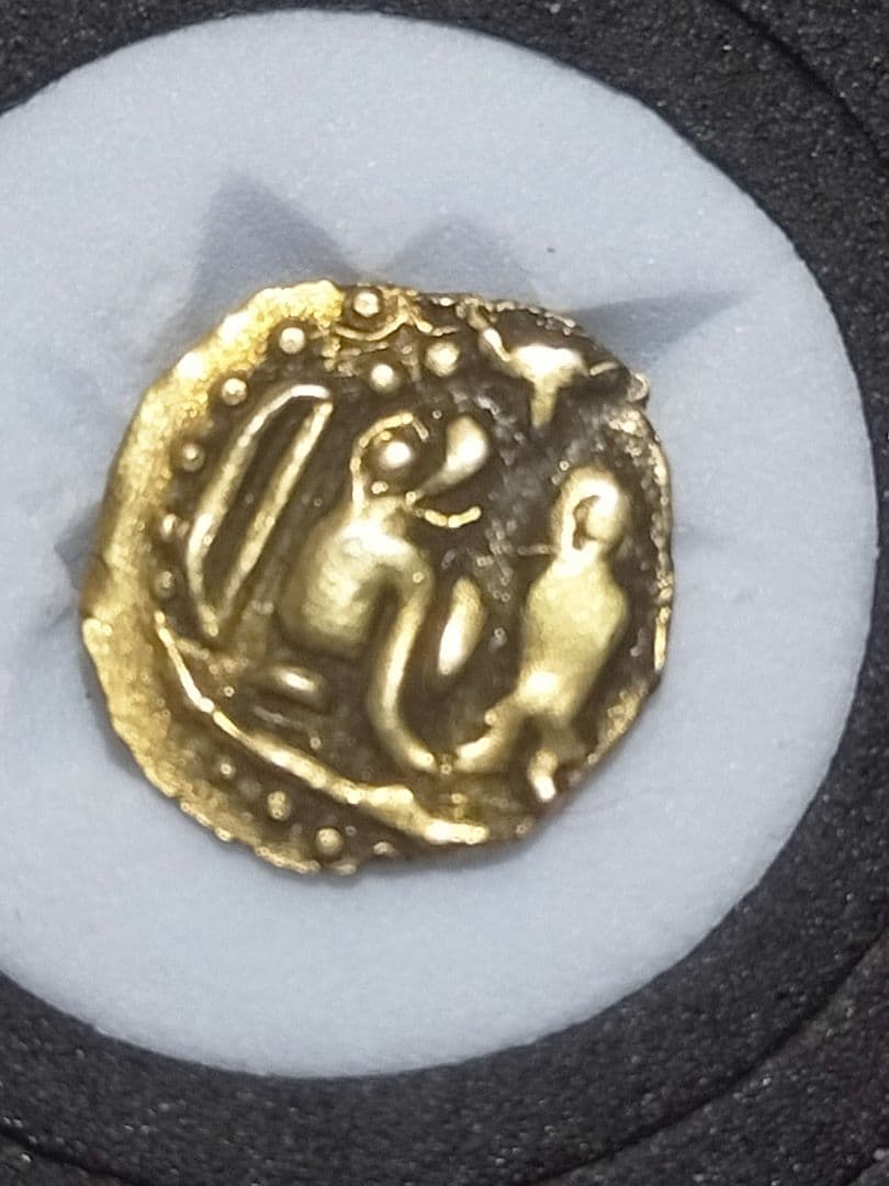 GOLD!◆金貨　南インド古代チョーラ朝　ファナム金貨 Yahoo!オークション - 古代インド チョーラ朝 ファナム金貨 小金貨 古