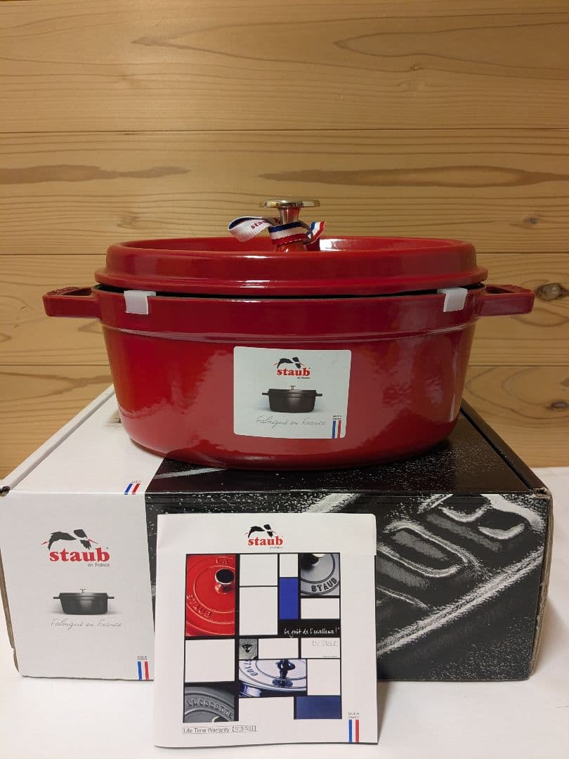 【未使用】ストウブ(Staub)　ピコ ココット オーバル チェリー 23cm ヨドバシ.com - ストウブ STAUB ピコ ココット オーバル 23cm チェリー