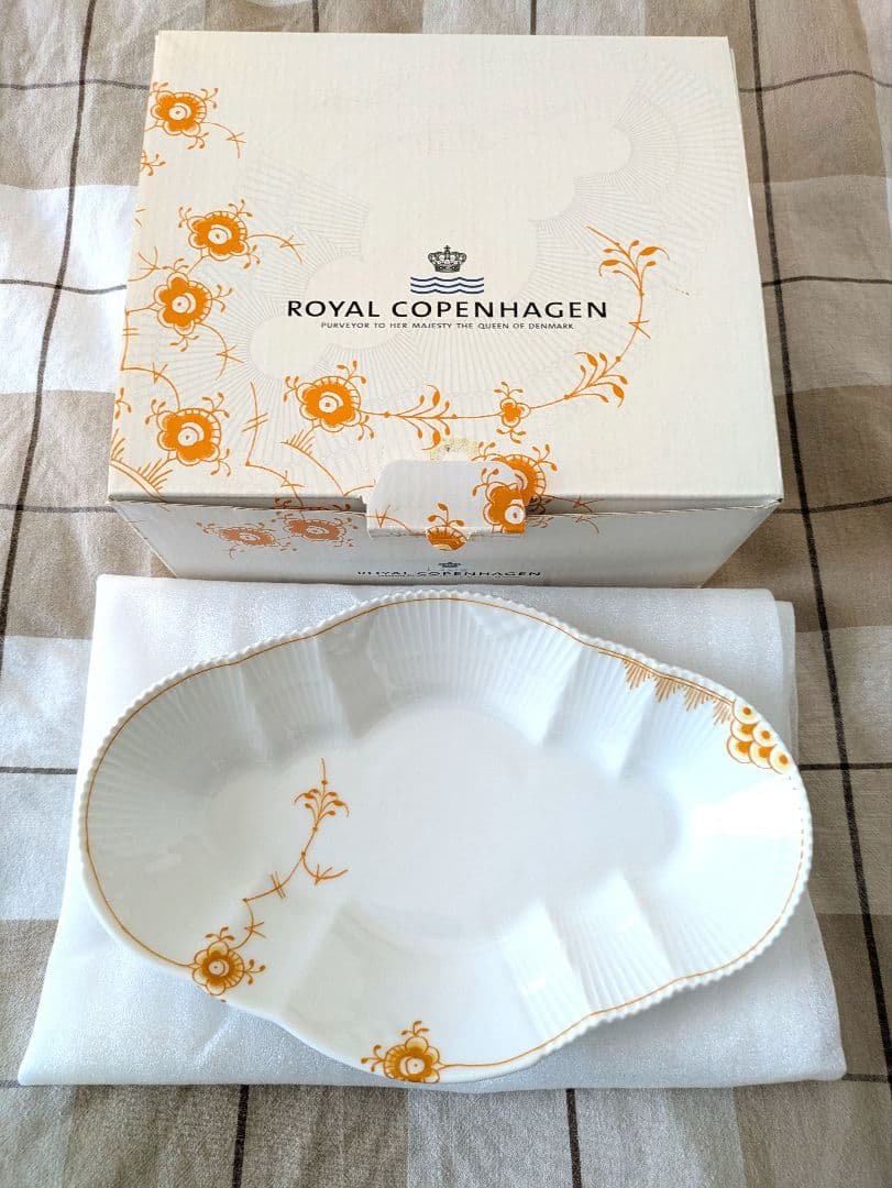 【TWG】ロイヤルコペンハーゲン マルチカラー エレメンツ オーバル 2枚 ホワイトエレメンツ オーバルディッシュ 23cm|ロイヤル コペンハーゲン