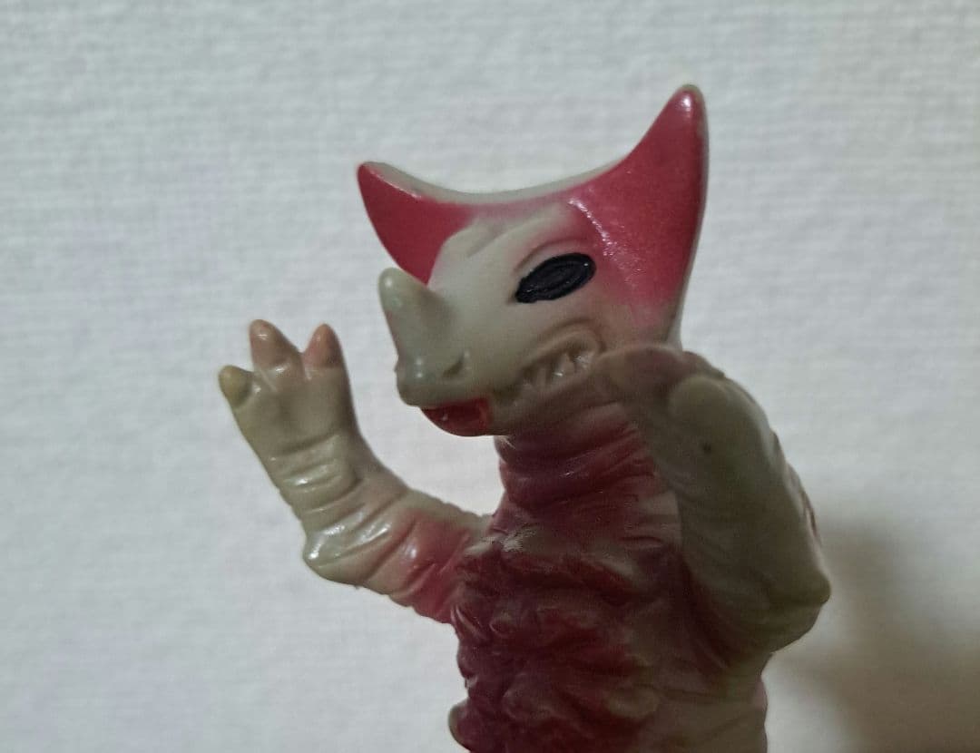 FROM JAPAN公式アカウント01ジャンボ指人形　ゴモラ　大里玩具 ベムラー・ゴモラ」ジャンボ指人形 | ソフビマニア - 日本最大のソフビ