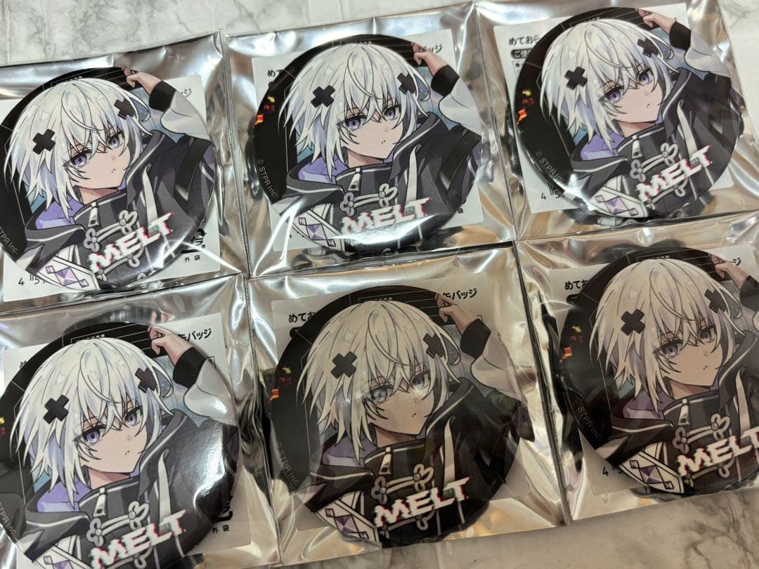 メルト・ダ・テンシくん 武道館 FIRST 1MPACT 等身缶バッジ - メルカリ