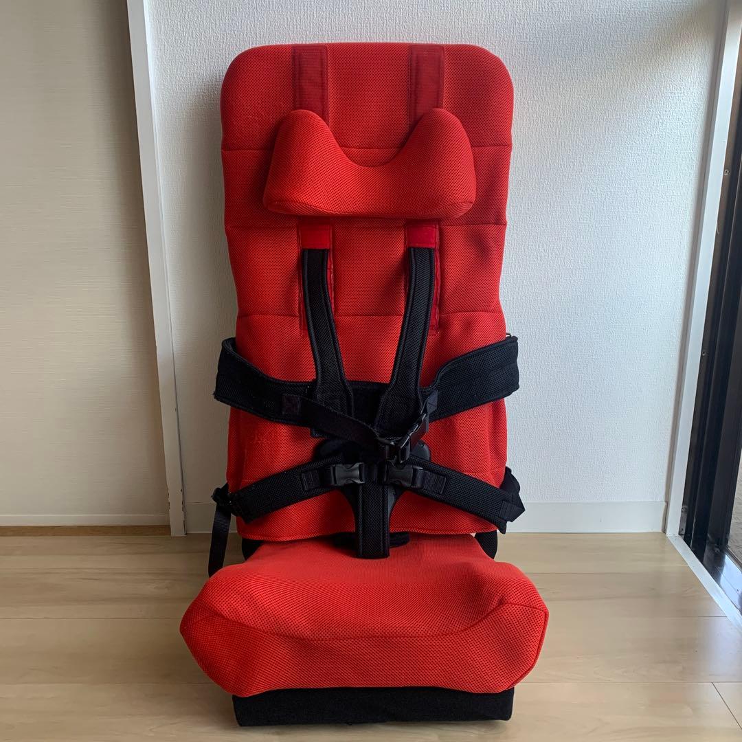 きさく工房カーシート（障害児用の車載用姿勢保持具）