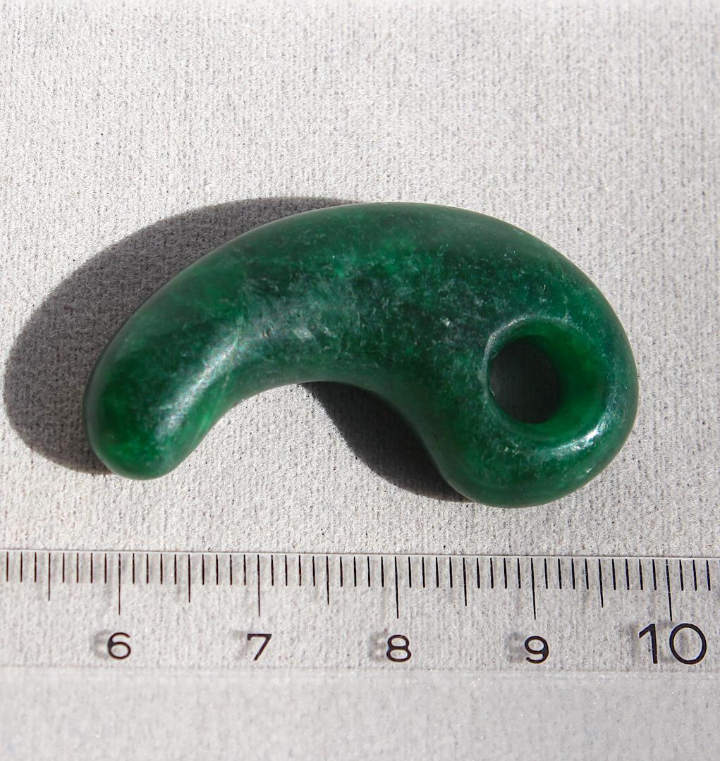 ［濃緑&透明感］古墳期 硬玉翡翠 勾玉 14.4g 出土品 / 糸魚川翡翠