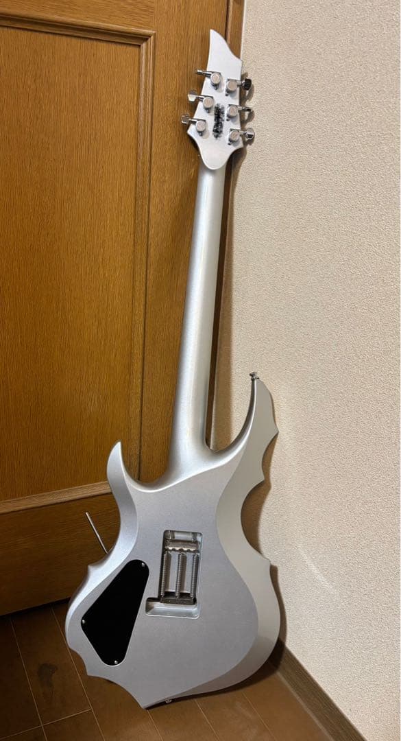 超美品】ESP FOREST-GT Custom Color Silver - メルカリ