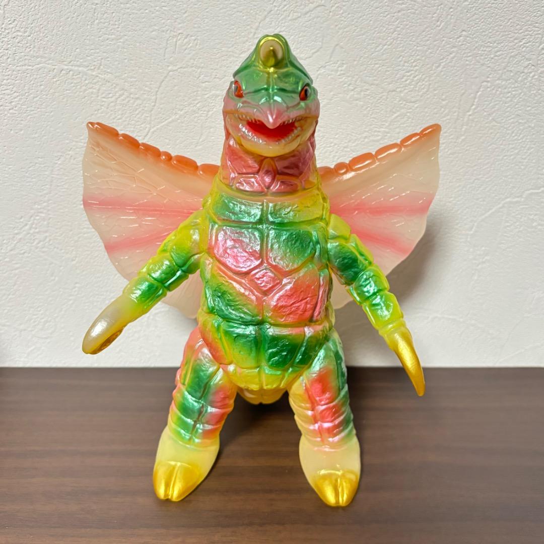 ウルトラマン ブルマァク ドラコ 乳白色 - 特撮ファッション