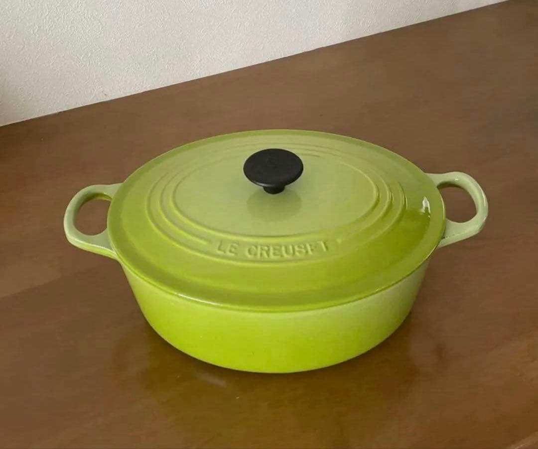 LE CREUSET オーバル25cm グリーン ル・クルーゼ鍋　両手鍋 ル・クルーゼ ルクルーゼ 両手鍋 シグニチャー 25cm 250mm ココット