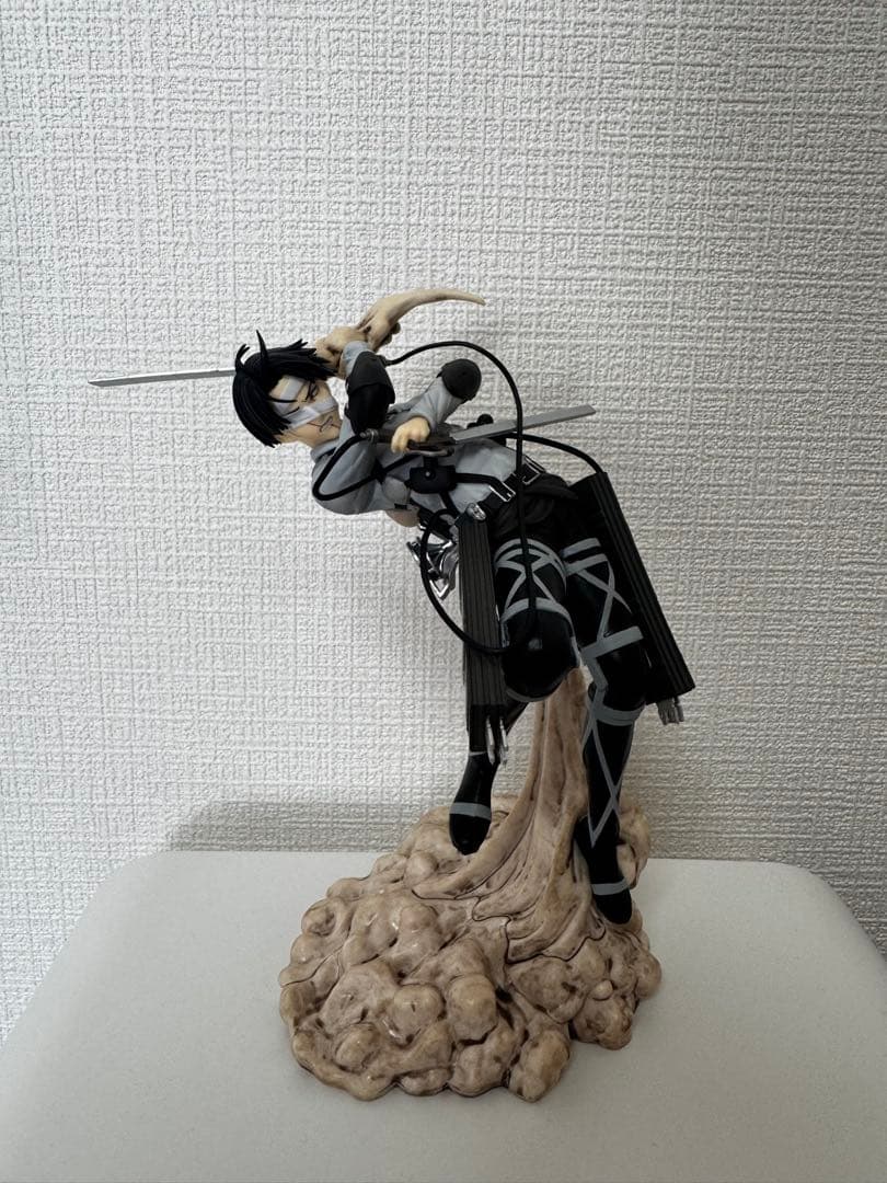 箱無し】進撃の巨人 一番くじ 地ならし リヴァイ フィギュア - メルカリ