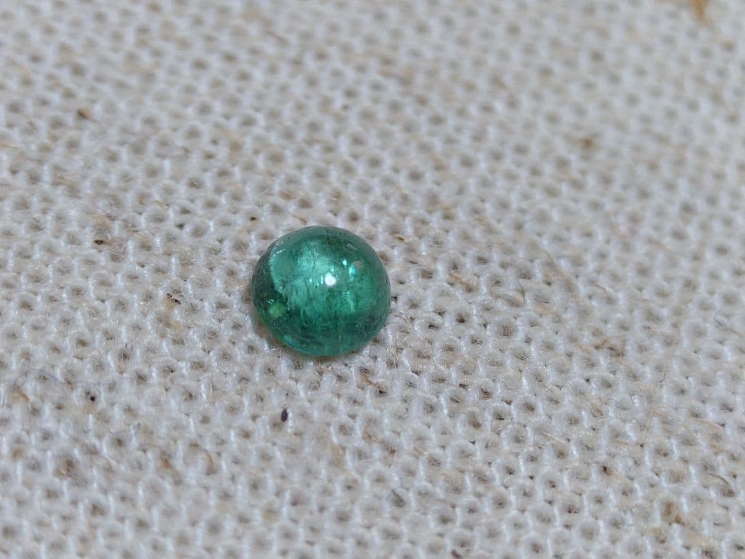 パライバトルマリン　カボション　4.6mm