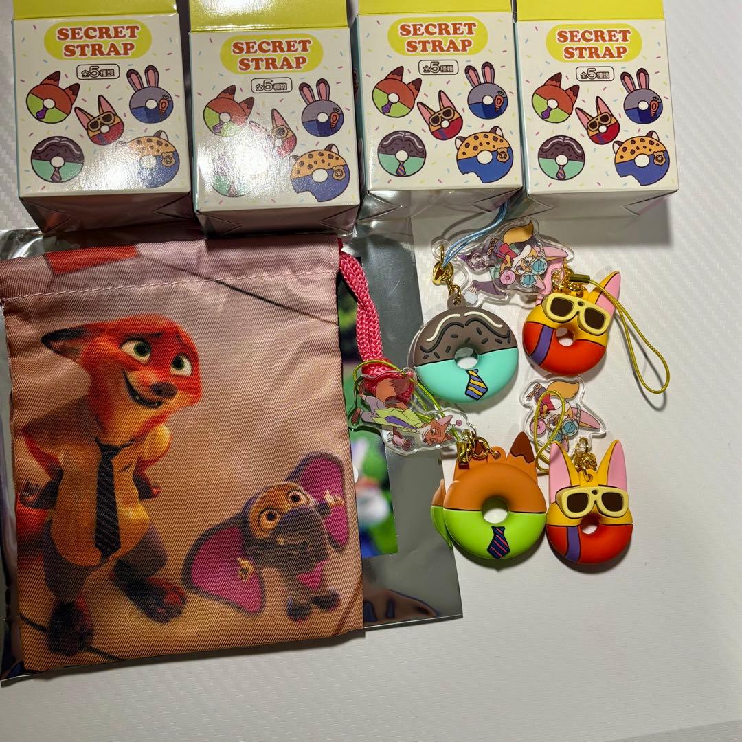 ズートピア】ディズニーストア シークレット5点セット - メルカリ