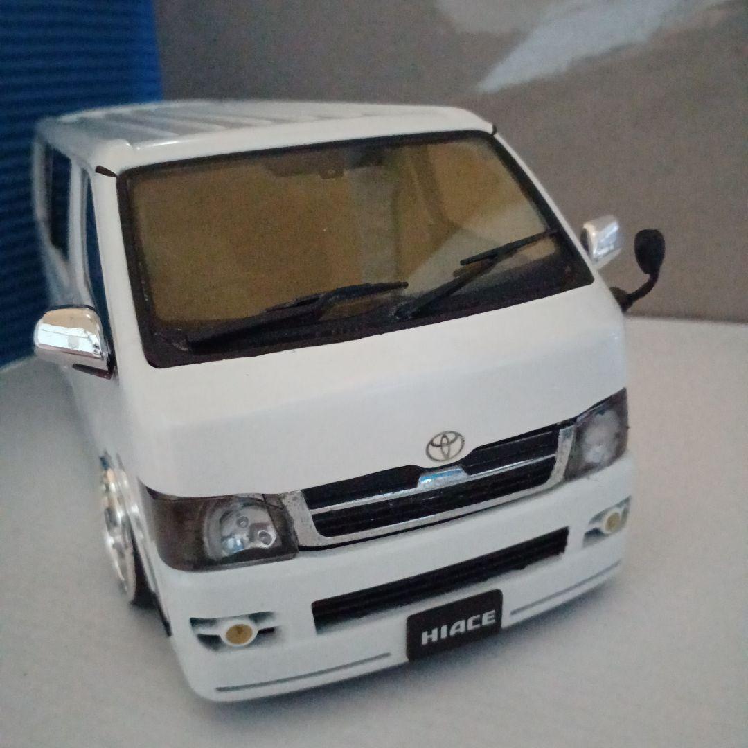 DISMハイエース200 1/24カスタムミニカー Amazon | パーツ付 未開 アオシマ 1/24 DISM トヨタ 200系 ハイエース