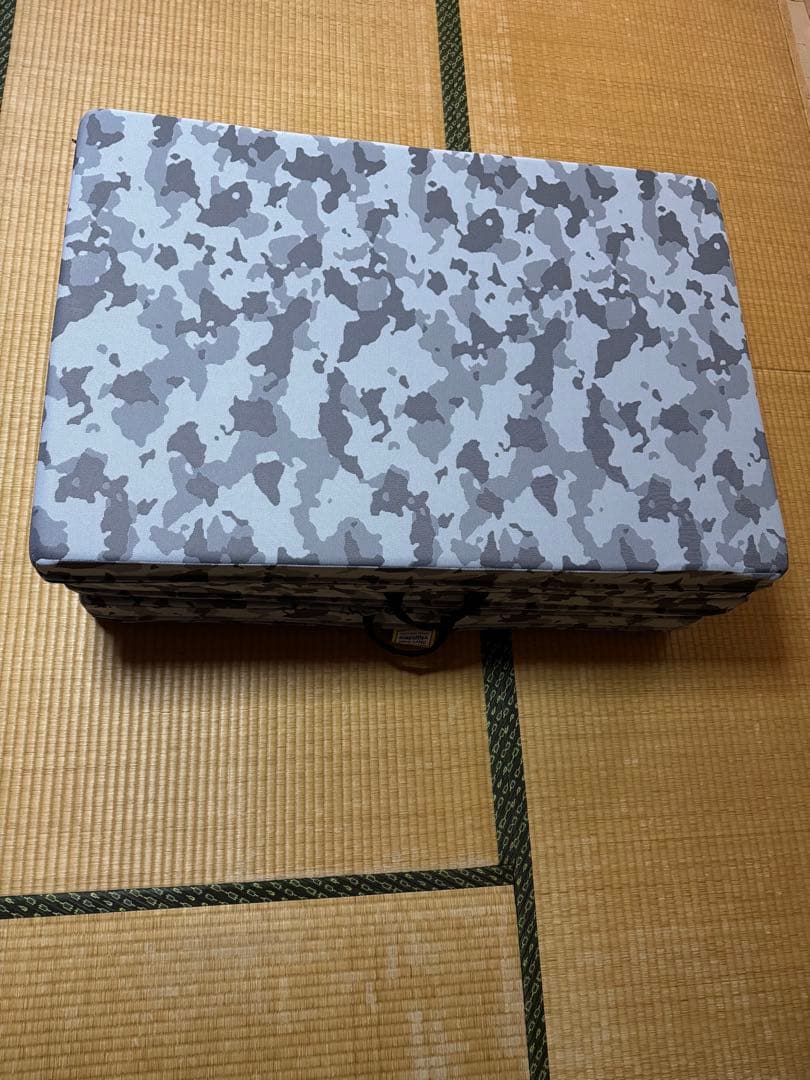 美品　マニフレックス「カモウィング」 三つ折りマットレス／シングル magniflex（マニフレックス） カモウィング シングル 三つ折り