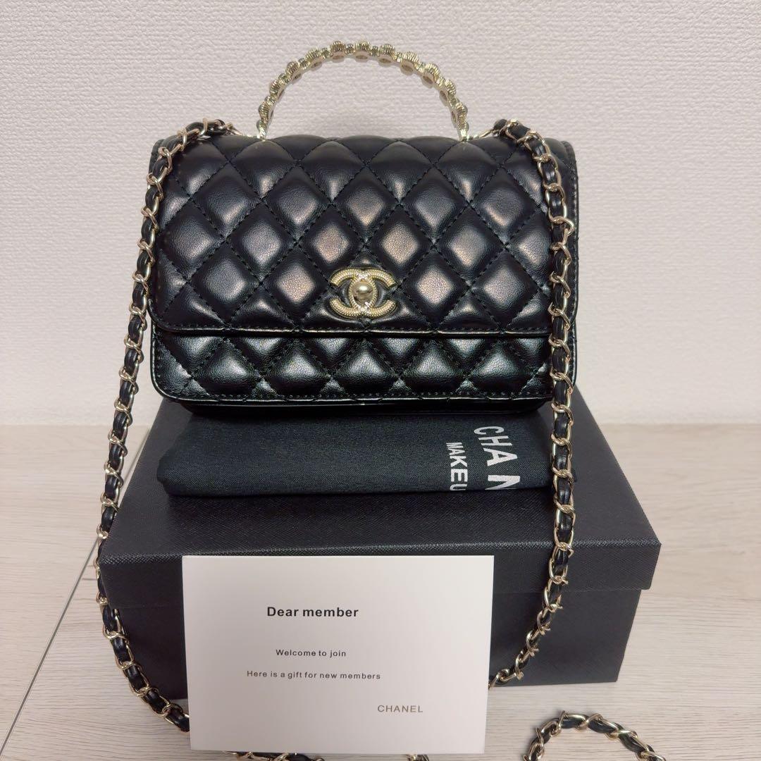 CHANEL ショルダーバッグ ノベルティ ハンドル CHANEL シャネル ノベルティ ショルダーバッグ 黒 ゴールドチェーン