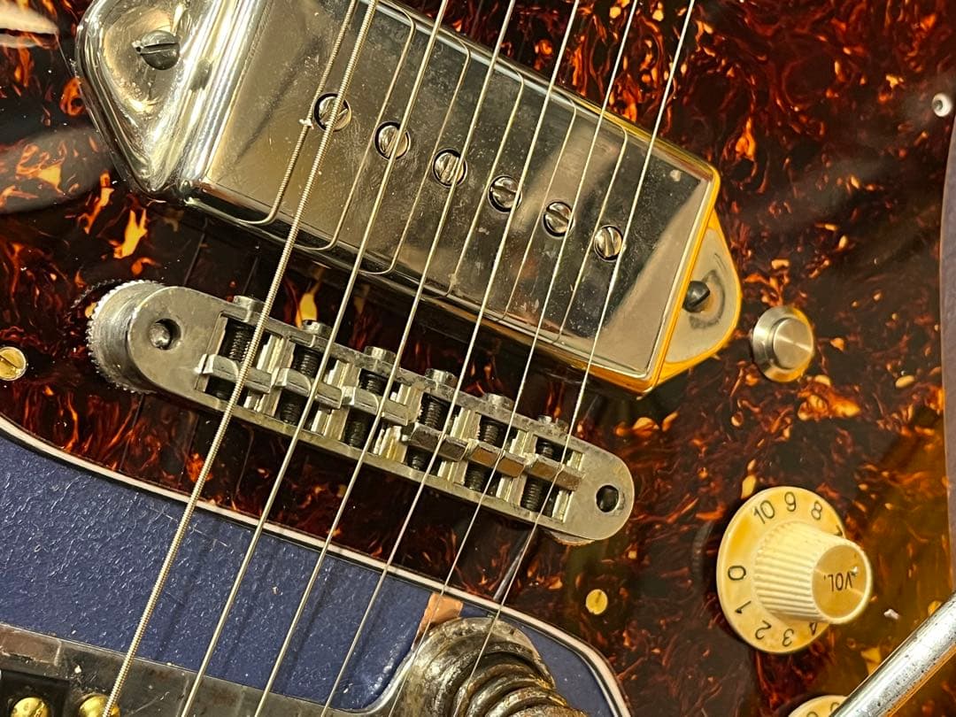 DeliciousTaylormade MOD 1960s弾きたいビザールLPB - メルカリ