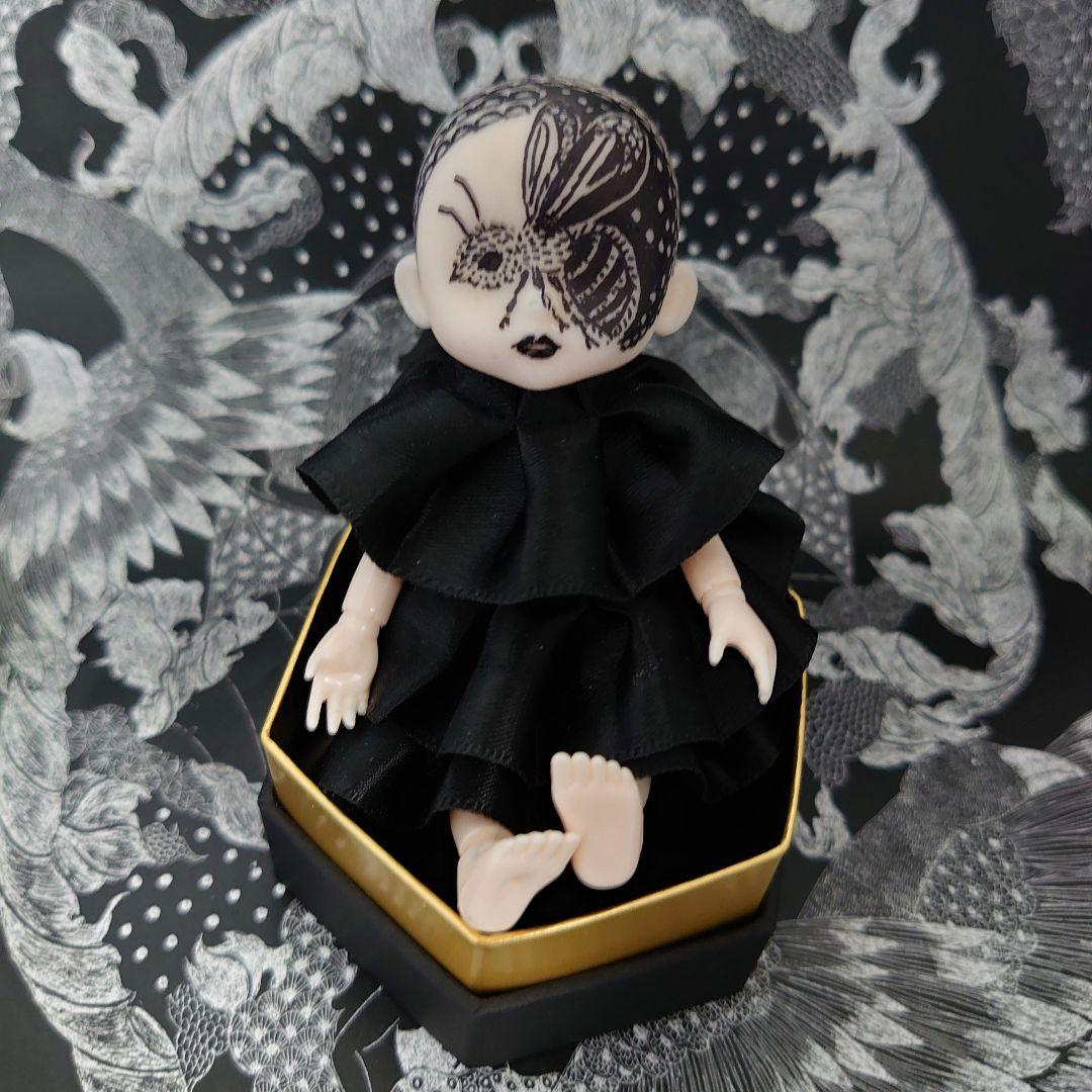 ドールミニヘッド 蜂（はち）【ヘッド+六角形の箱】※ボディ・背景は付属