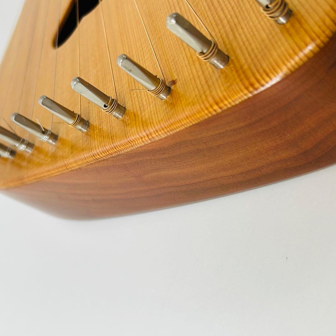 極美品】HARPS OF LORIEN キンダーハープ ハート ライアー - メルカリ