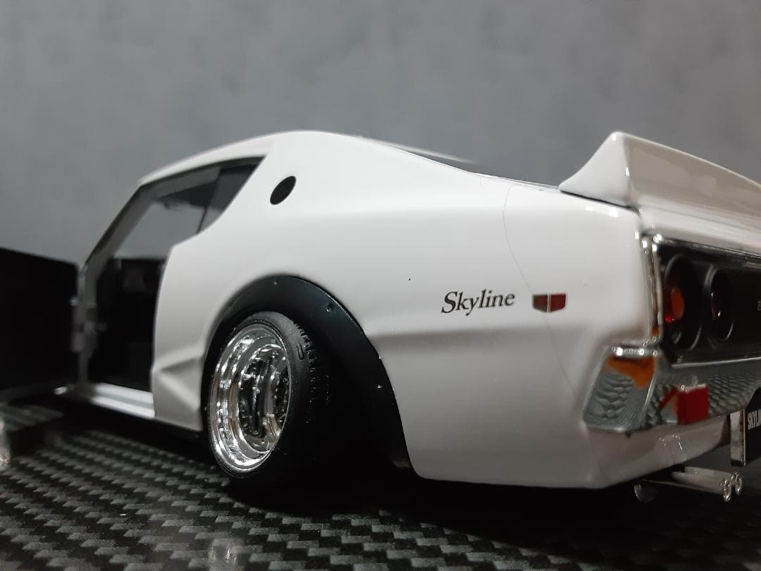 Maisto 1/24 日産 ケンメリ GT-R カスタム改 マークⅢ ガンメタ - メルカリ
