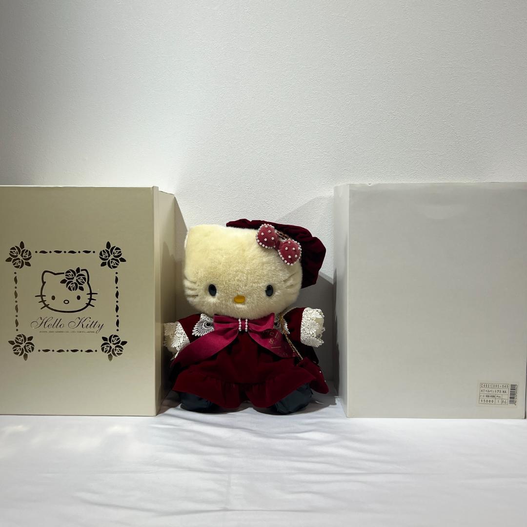 300体 限定 サンリオ ハローキティ ぬいぐるみ ベルベット ドレス HELLO KITTY (ハローキティ) ヌイグルミ サンリオベルベット風ドレス