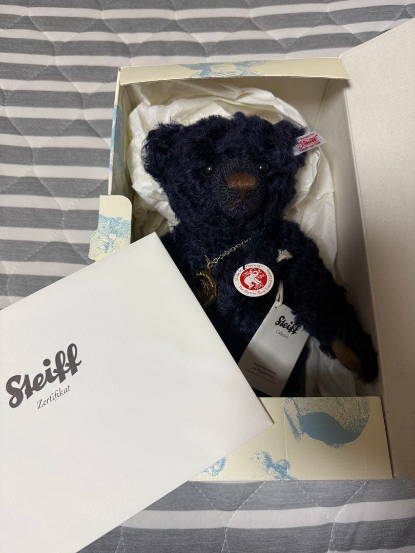 Steiff ダークブルー テディベア 約30cm - メルカリ